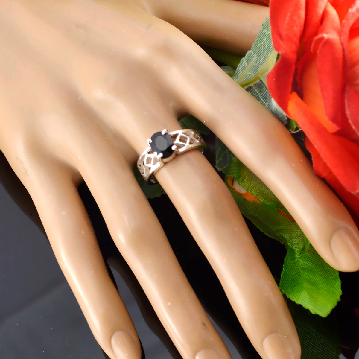 Black Onyx Solitaire Middle Eastern Silver Black Gemstone Slim Rope Wire Ring Jewelry