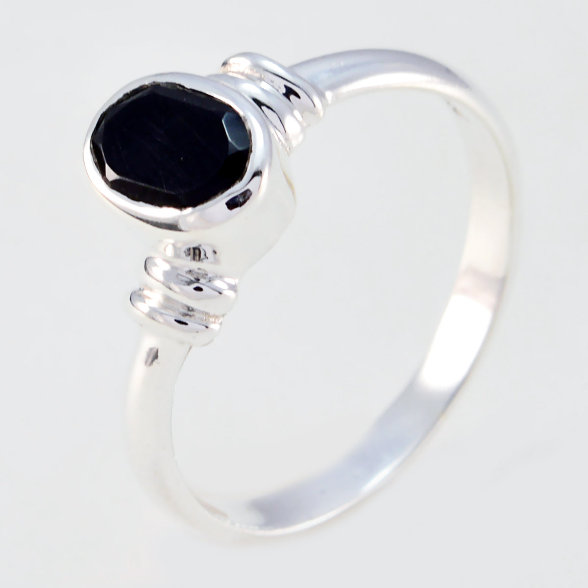 Black Onyx Solitaire Turkish 92.5 Silver Black Gemstones Delicate Graceful Ring Jewellery Secondary image