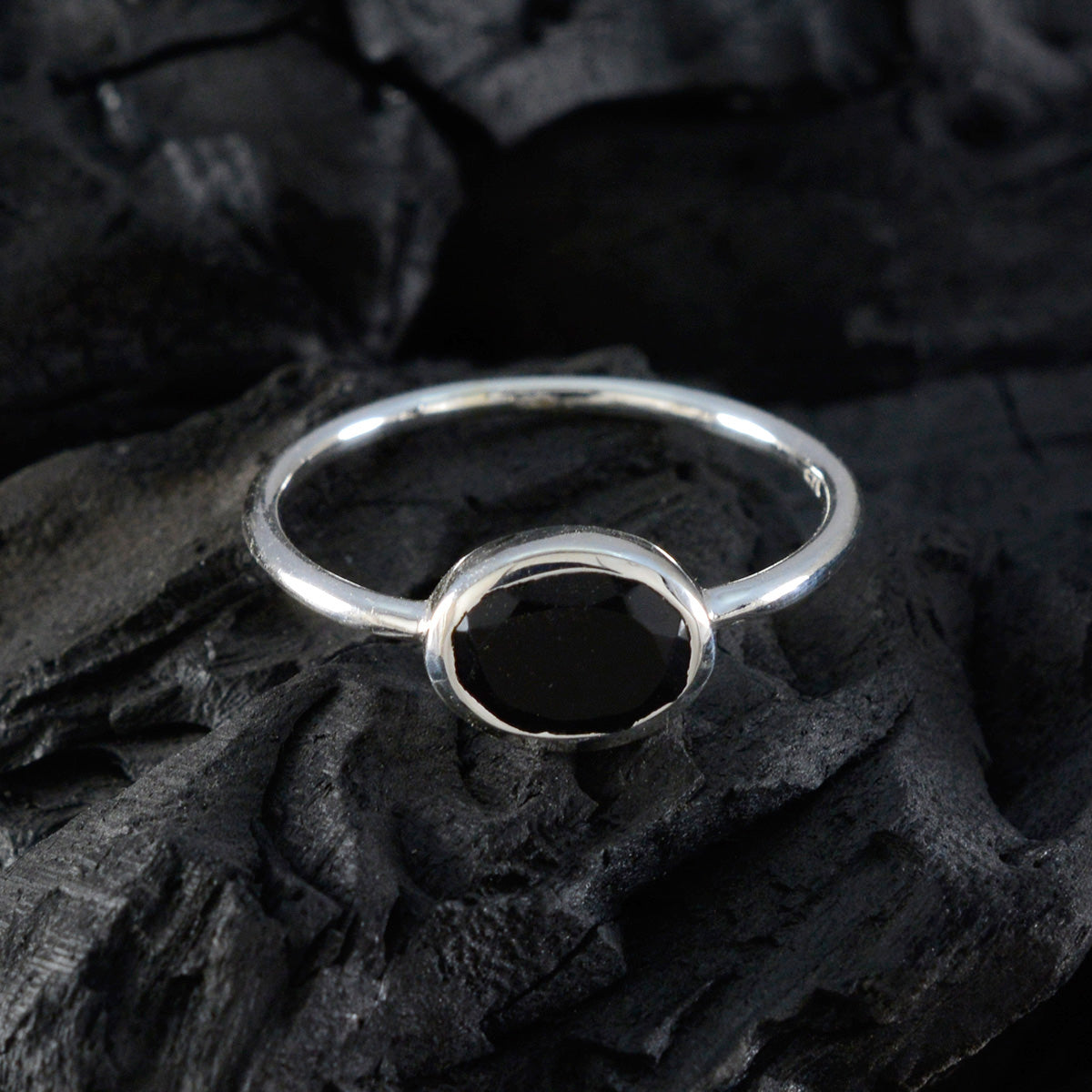 Black Onyx Solitaire Japanese 92.5 Silver Black Gemstone Elegant  Sophisticated Ring Jewellery