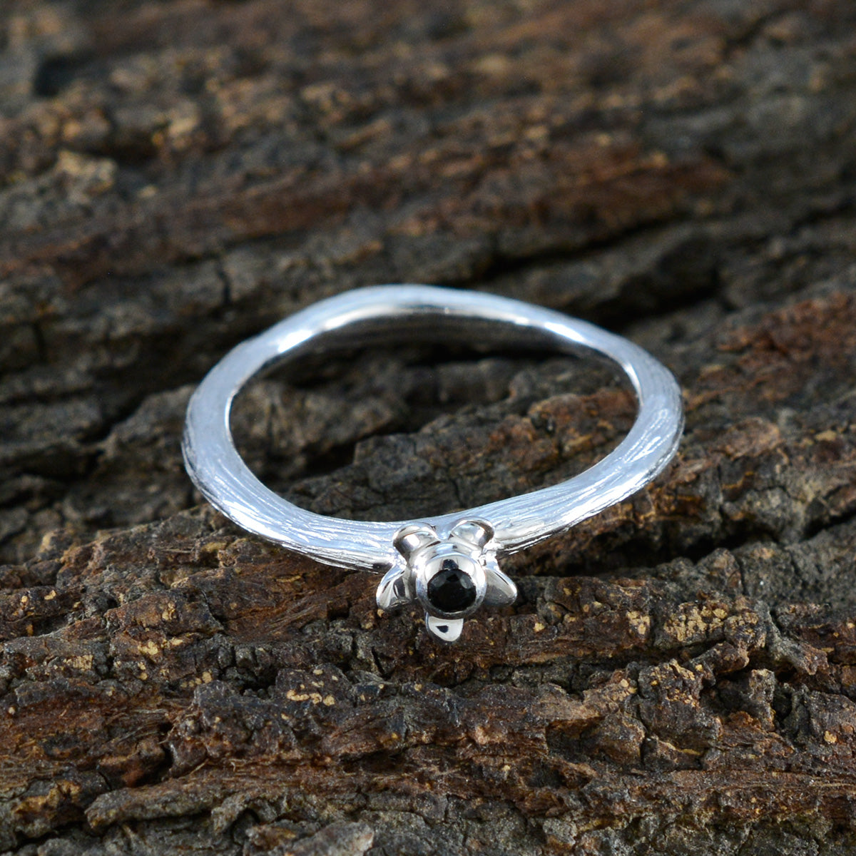 Black Onyx Solitaire American 92.5 Silver Black Gemstones Dainty Feminine Ring Jewellery