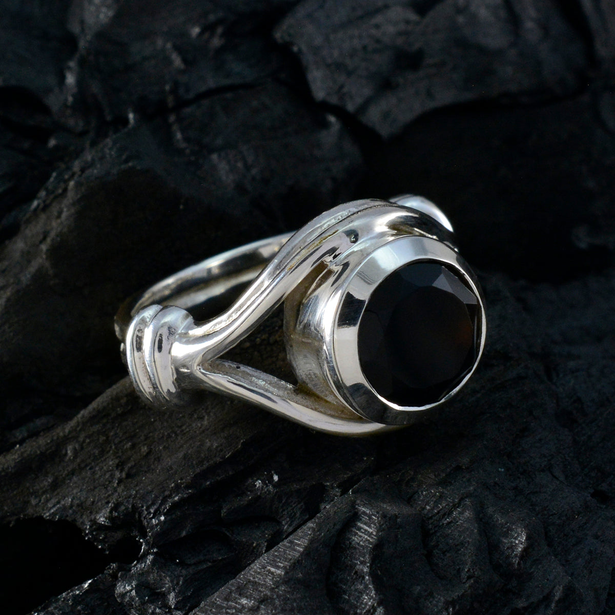 Black Onyx Solitaire Indian 92.5 Silver Black Gems Essential  Romantic Ring Jewellery