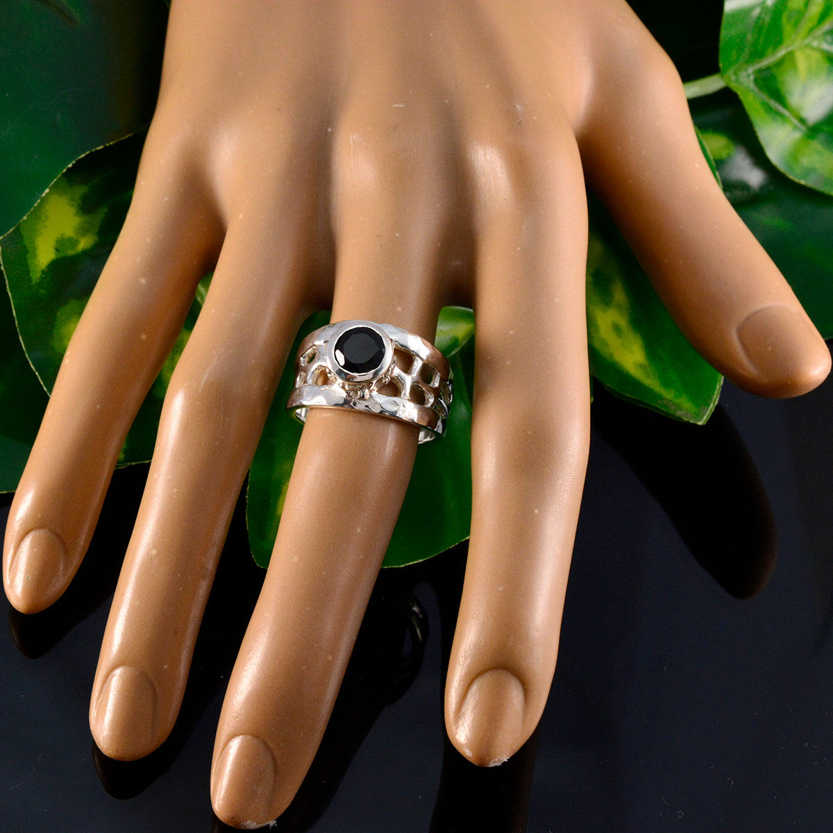 Black Onyx Solitaire Latin American Sterling Silver Black Gemstones Versatile Filigree Ring Jewellery