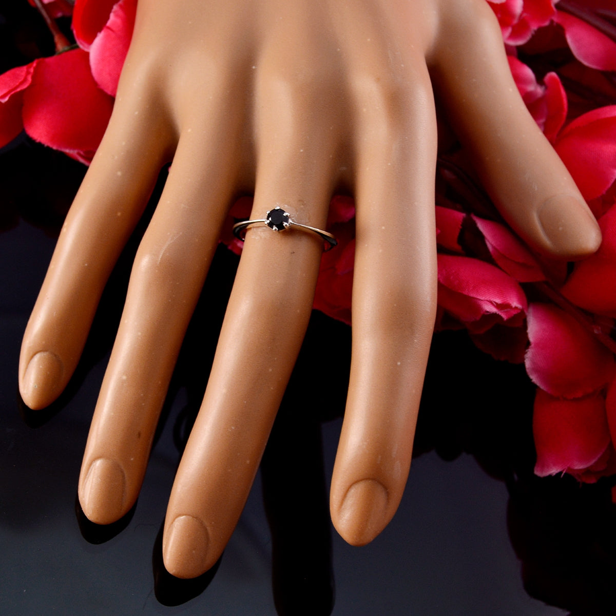 Black Onyx Solitaire American Silver Black Gemstone Elegant  Contemporary Ring Jewelry