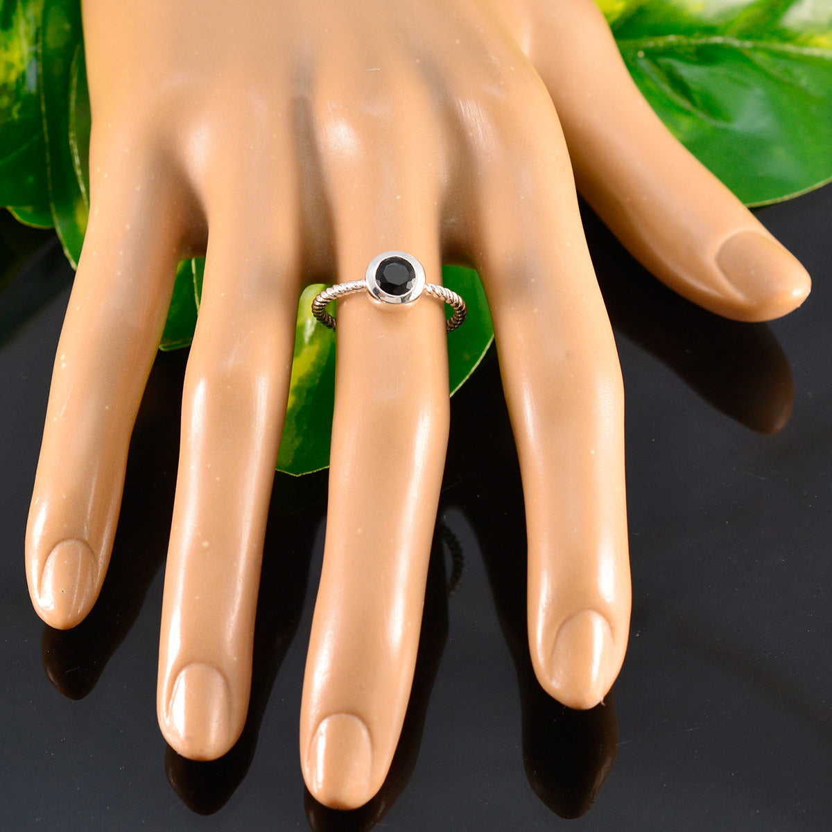 Black Onyx Solitaire Turkish 925 Sterling Silver Black Gemstone Delicate Contemporary Ring Jewellery
