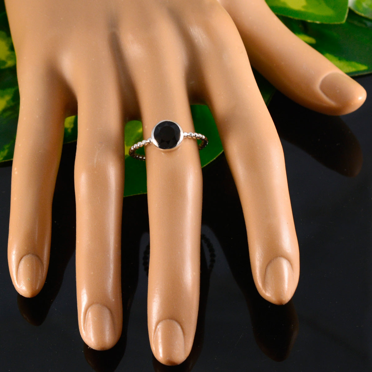 Black Onyx Solitaire American 92.5 Silver Black Gems Delicate Twist Ring Jewellery