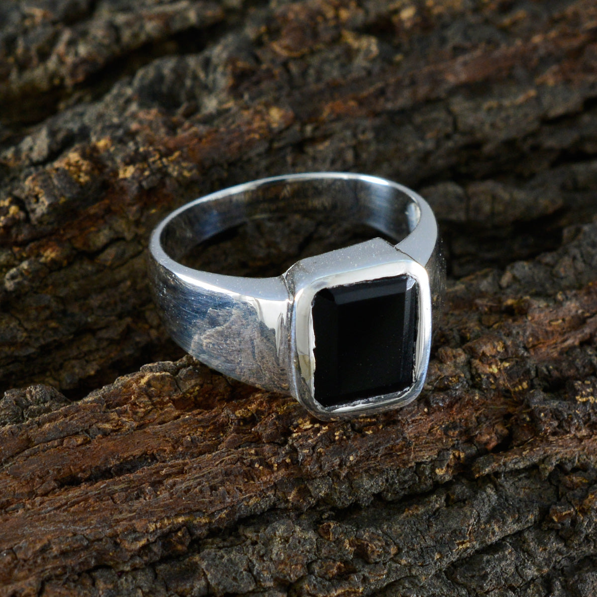 Black Onyx Solitaire African Silver Black Gems Mid weight Signet Ring Jewellery