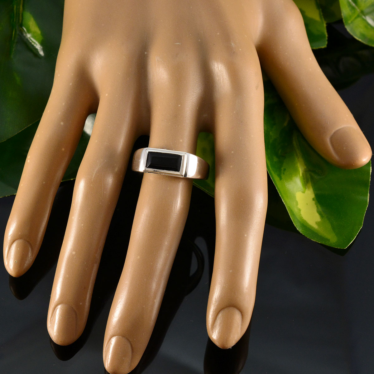 Black Onyx Solitaire Egyptian 925 Silver Black Gemstone Tiny Cultural Ring Jewellery