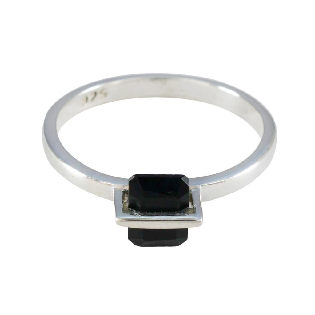 Black Onyx Solitaire Japanese 92.5 Silver Black Gemstone Dainty Luxurious Ring Jewelry