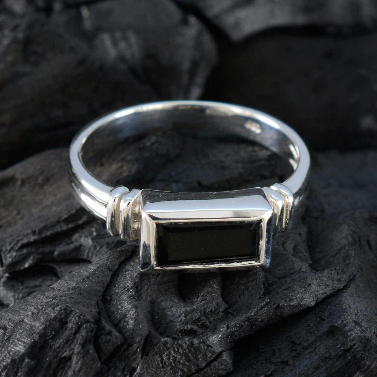 Black Onyx Solitaire German 92.5 Silver Black Gemstones Minimal Contemporary Ring Jewelry