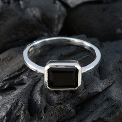 Black Onyx Solitaire American 92.5 Silver Black Gemstone Dainty Luxurious Ring Jewellery