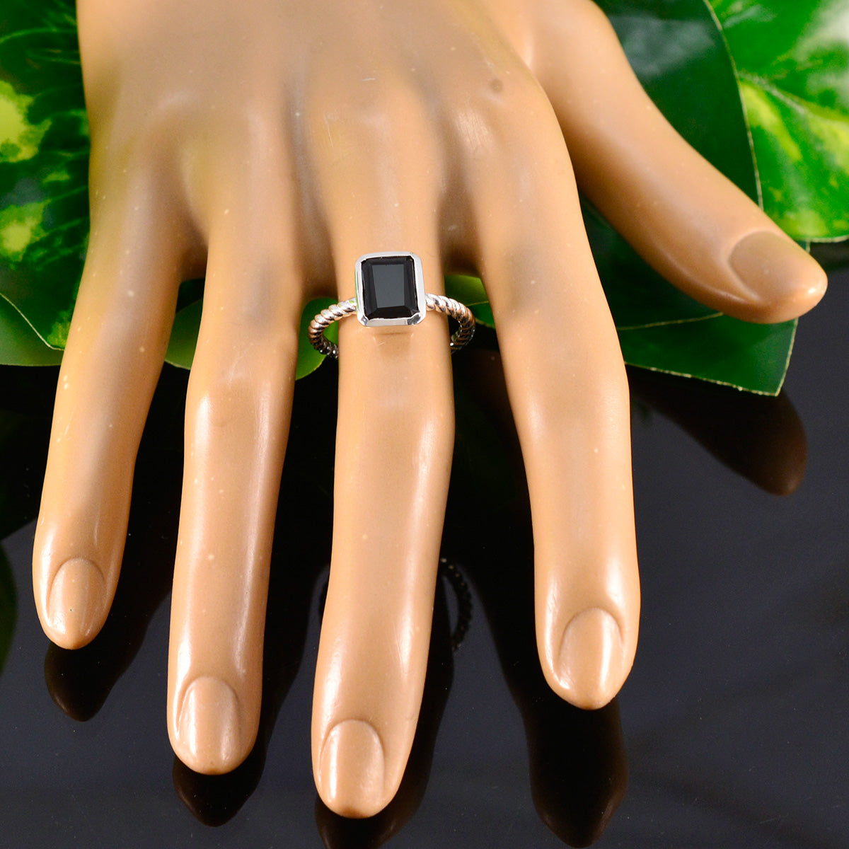 Black Onyx Solitaire African 925 Silver Black Gemstones Featherlight Luxurious Ring Jewelry