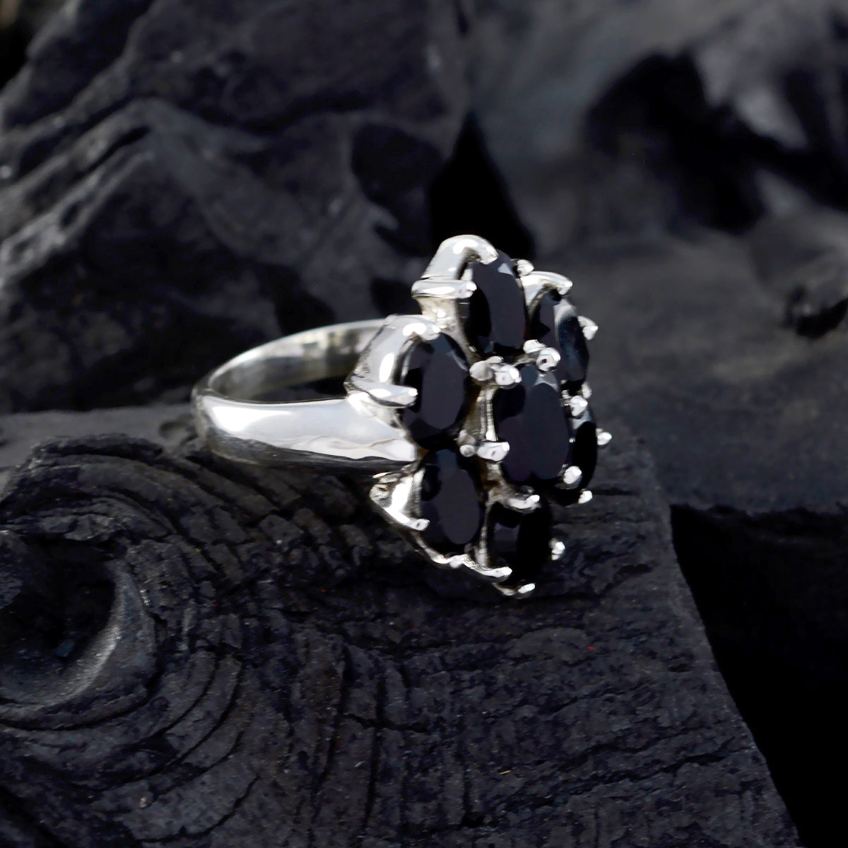 Black Onyx Hepta Egyptian 925 Silver Black Gemstones Mid weight Floral Ring Jewellery