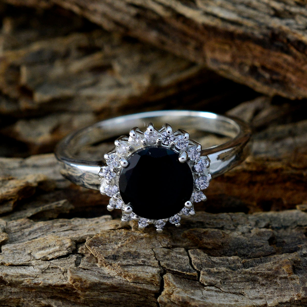 Black Onyx Halo Indian 92.5 Silver Black Gems Slim Feminine Ring Jewelry