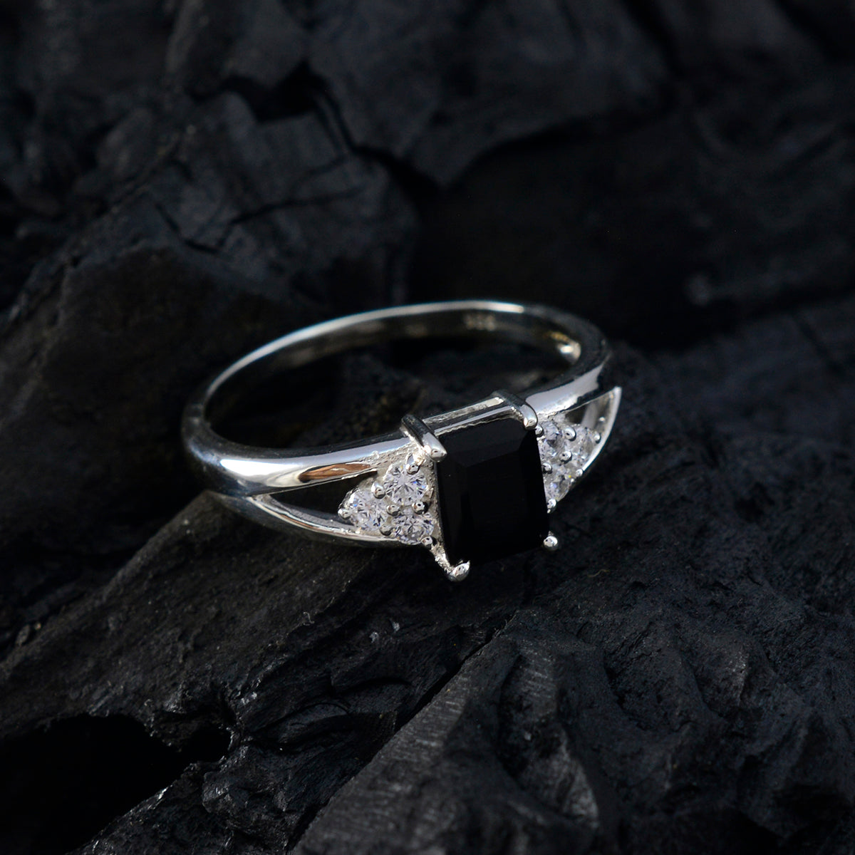 Black Onyx Halo Japanese 92.5 Silver Black Gems Dainty Trendy Ring Jewelry