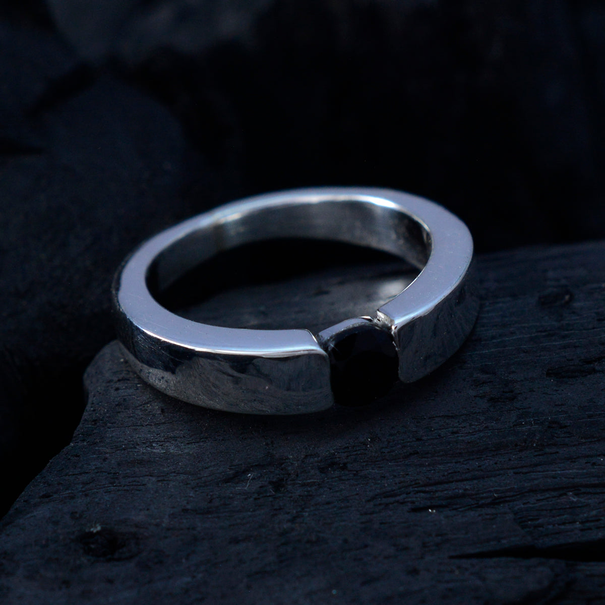 Black Onyx Solitaire American 925 Sterling Silver Black Gemstone Whisper thin Modern Thumb Ring Jewellery