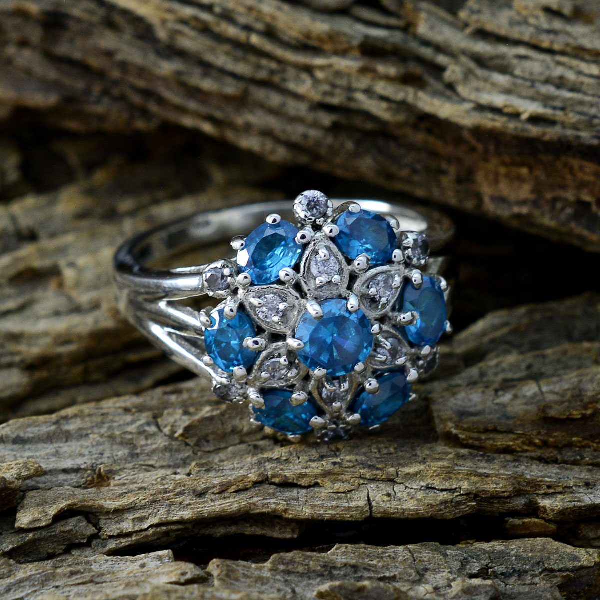 Blue Topaz CZ multiple Indian 92.5 Silver Blue Gemstones Featherlight Sophisticated Ring Jewelry