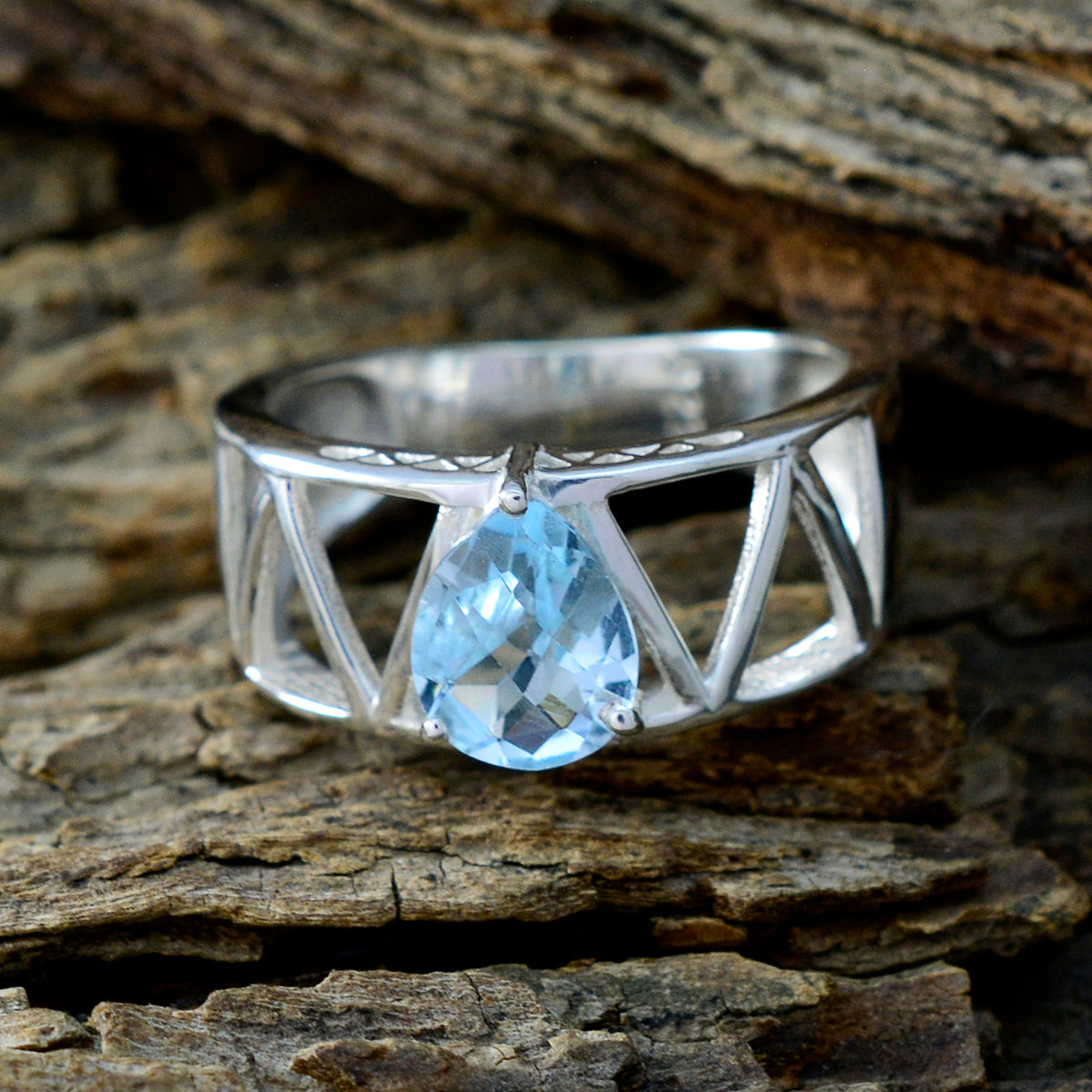 Blue Topaz Solitaire Indian Sterling Silver Blue Gems Tiny Glamorous Ring Jewellery