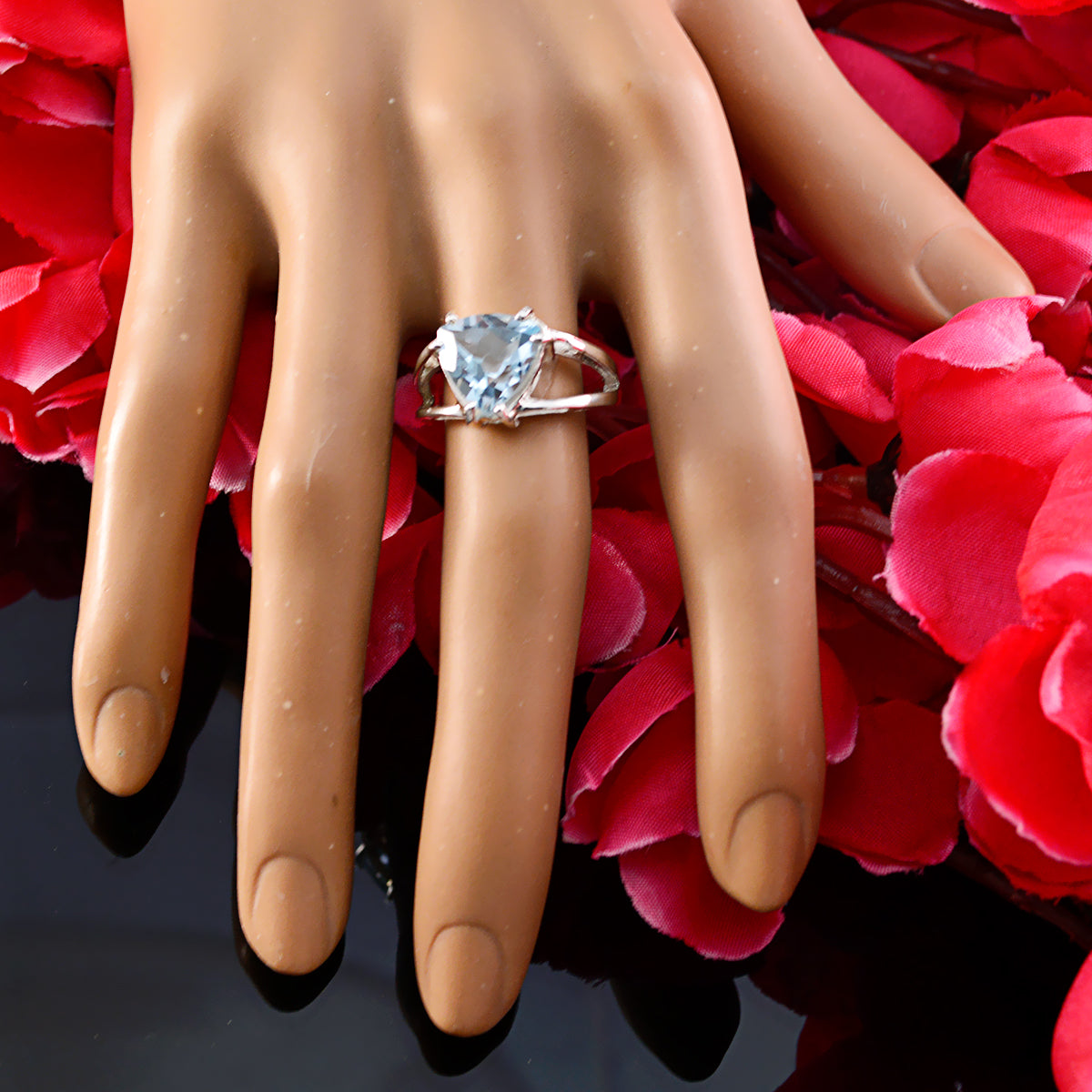 Blue Topaz Solitaire Australian 925 Sterling Silver Blue Gemstones Featherlight Traditional Ring Jewelry