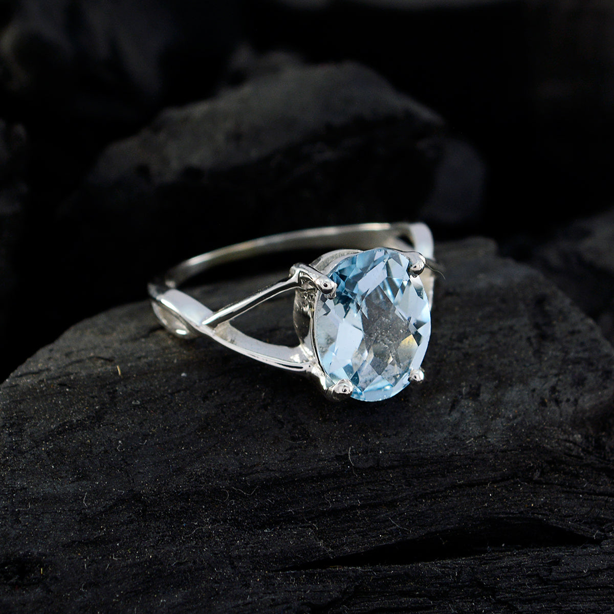 Blue Topaz Solitaire Japanese 925 Sterling Silver Blue Gemstone Delicate Luxurious Ring Jewellery