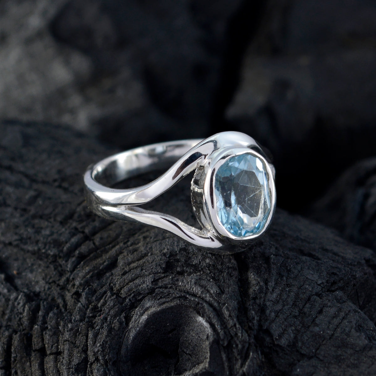 Blue Topaz Solitaire Japanese 92.5 Silver Blue Gemstones Whisper thin Trendy Ring Jewelry