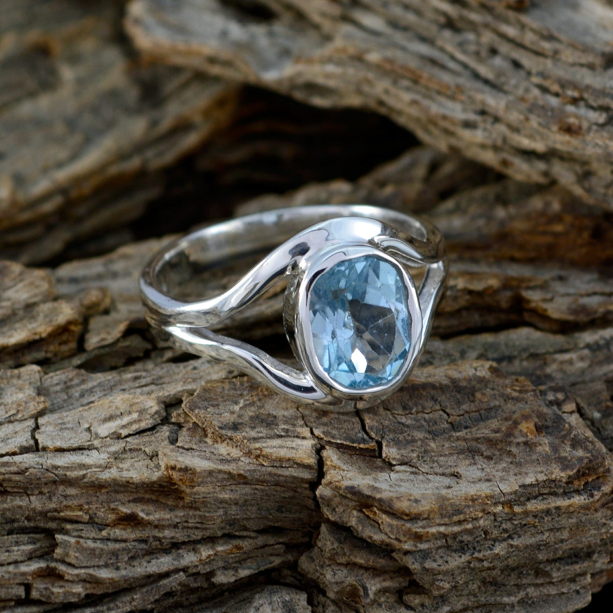 Blue Topaz Solitaire Japanese 92.5 Silver Blue Gemstones Whisper thin Trendy Ring Jewelry