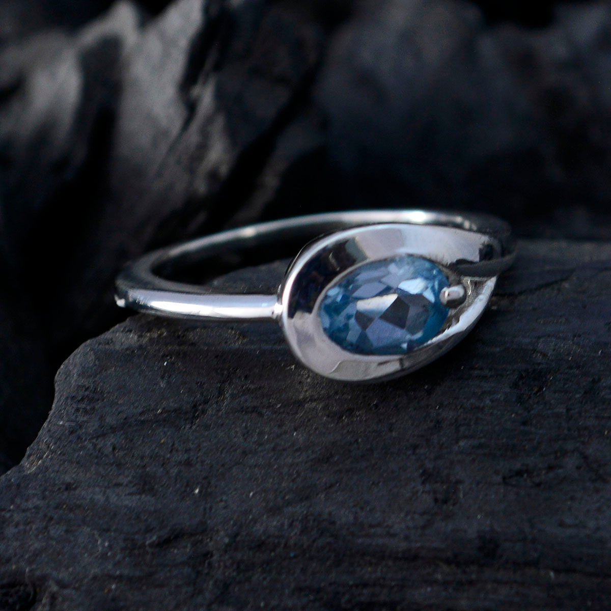 Blue Topaz Solitaire American Silver Blue Gemstones Delicate Romantic Ring Jewellery