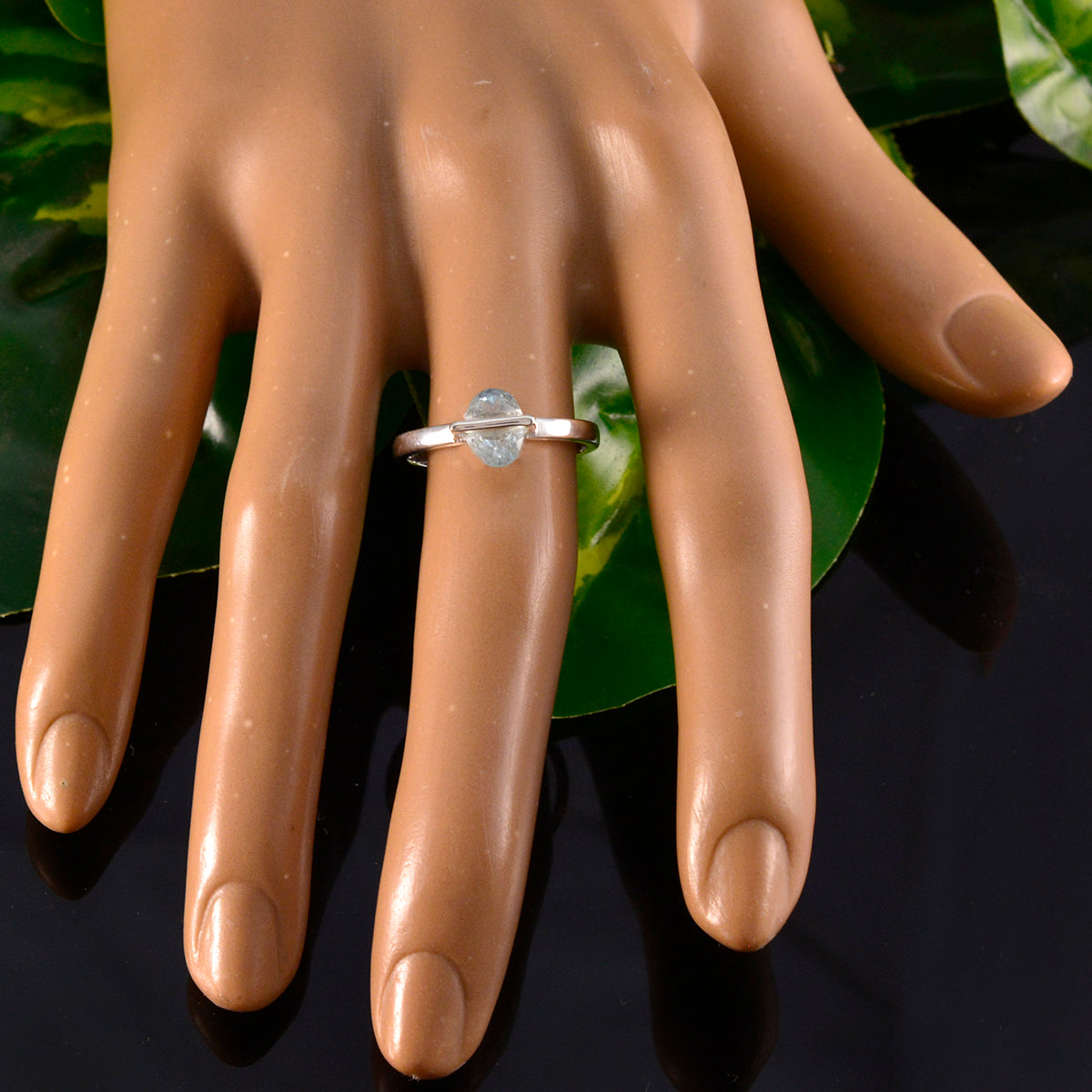 Blue Topaz Solitaire American 925 Sterling Silver Blue Gems Delicate Luxurious Ring Jewellery