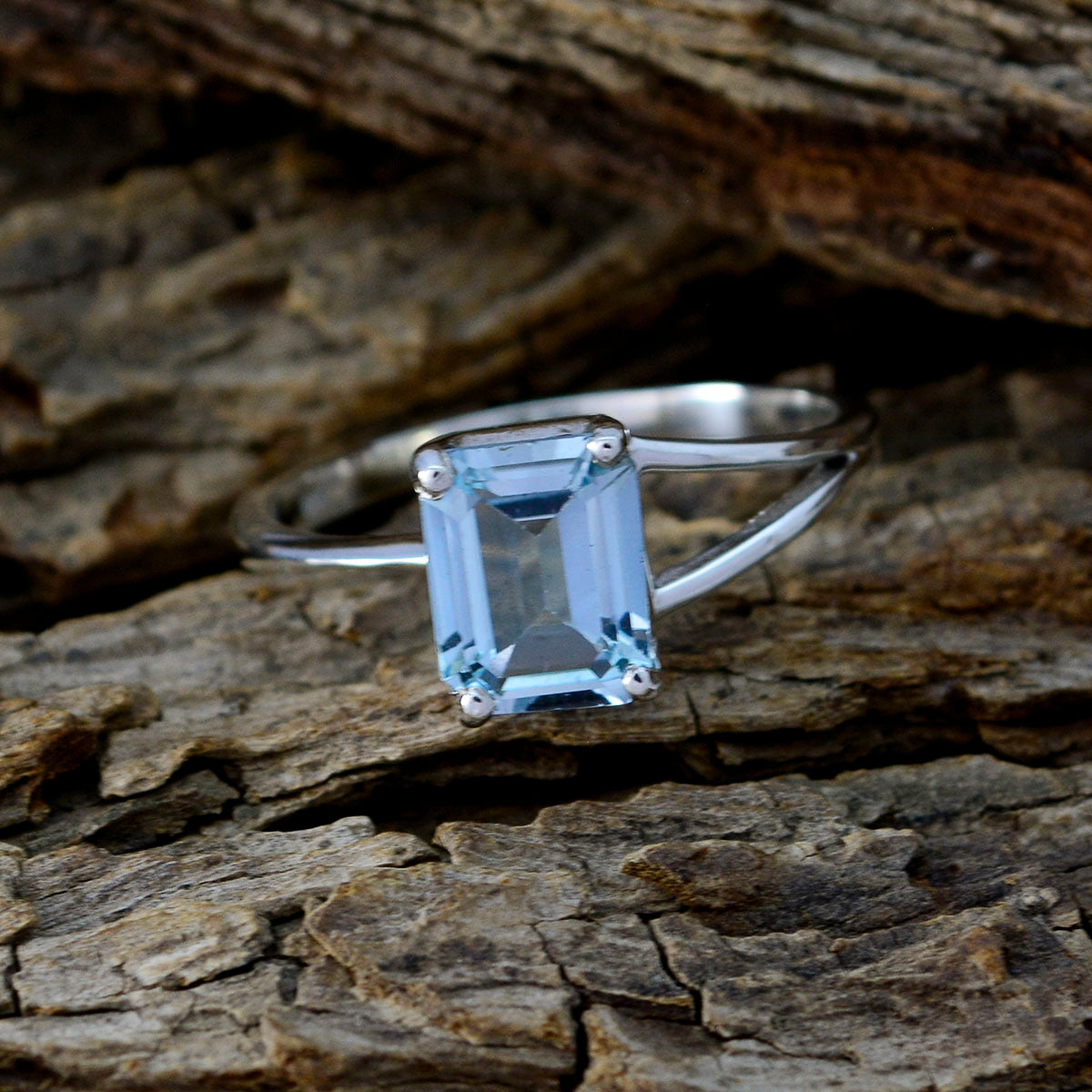 Blue Topaz Solitaire American 925 Sterling Silver Blue Gems Dainty Luxurious Ring Jewellery