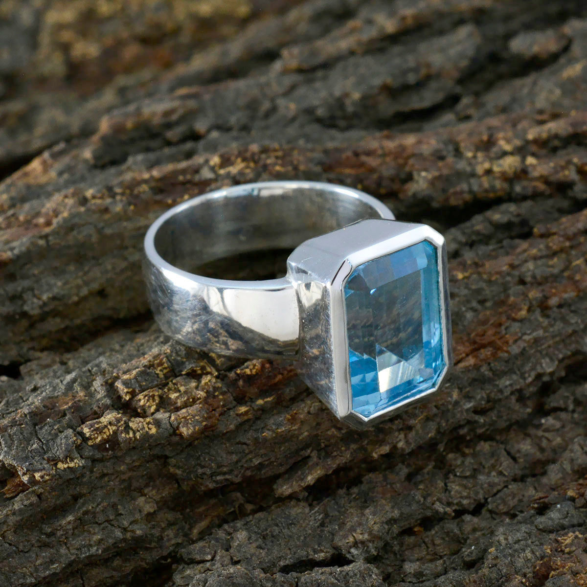 Blue Topaz Solitaire Italian Sterling Silver Blue Gemstone Edgy Abstract Ring Jewellery