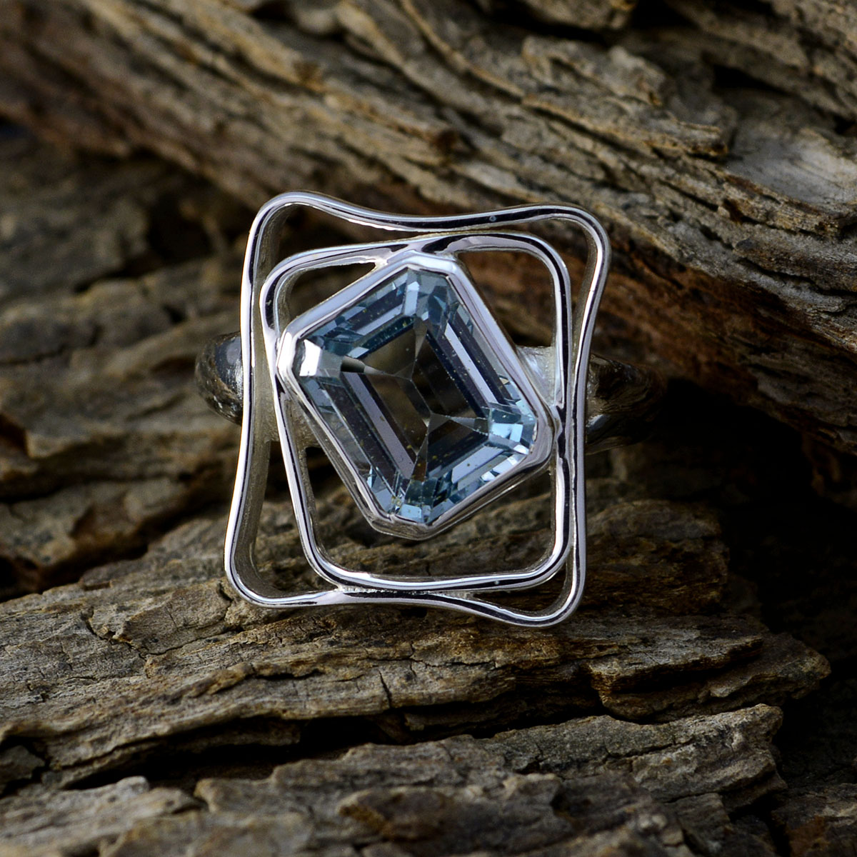 Blue Topaz Solitaire Moroccan 92.5 Silver Blue Gemstone Mid weight Signet Ring Jewelry