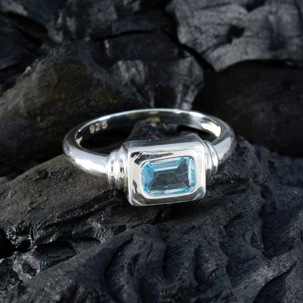 Blue Topaz Solitaire American 92.5 Silver Blue Gemstone Whisper thin Modern Ring Jewelry