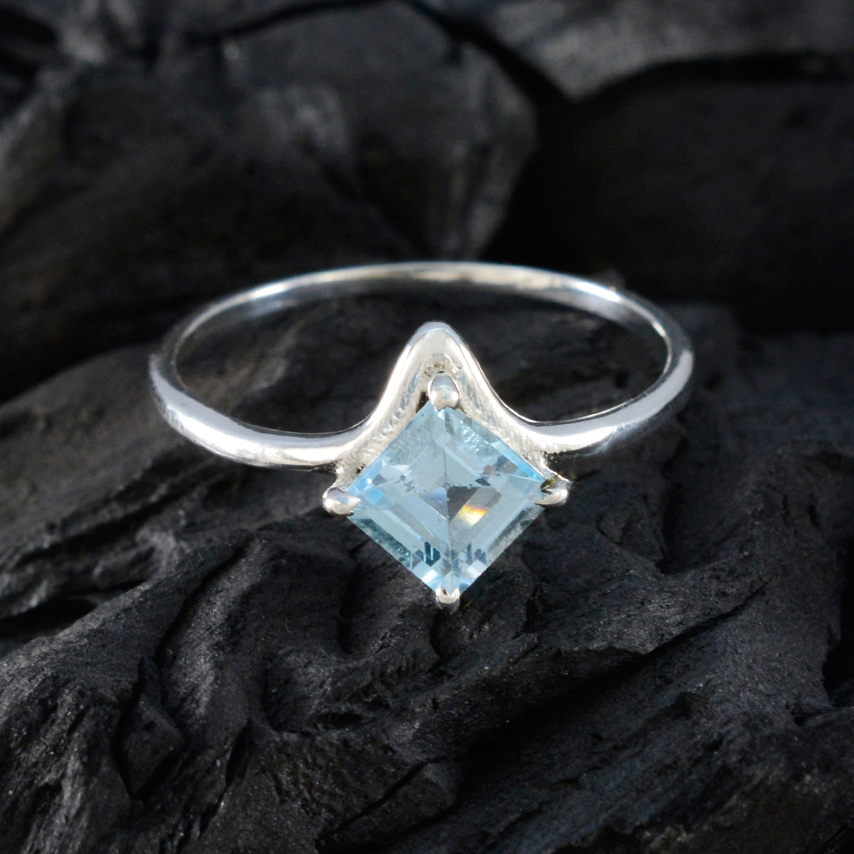 Blue Topaz Solitaire Japanese 925 Silver Blue Gems Delicate Feminine Ring Jewellery