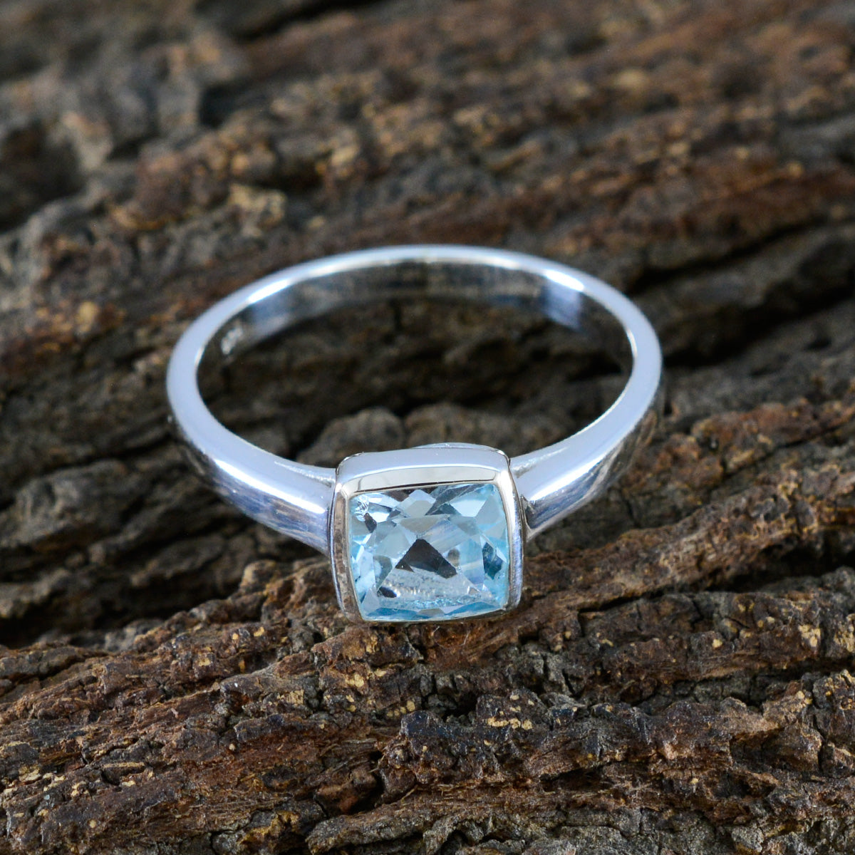 Blue Topaz Solitaire African 925 Sterling Silver Blue Gems Featherlight Feminine Ring Jewellery