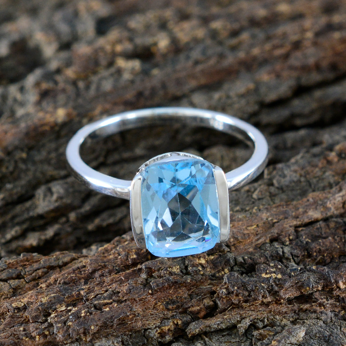 Blue Topaz Solitaire Japanese 92.5 Silver Blue Gems Whisper thin Romantic Ring Jewelry