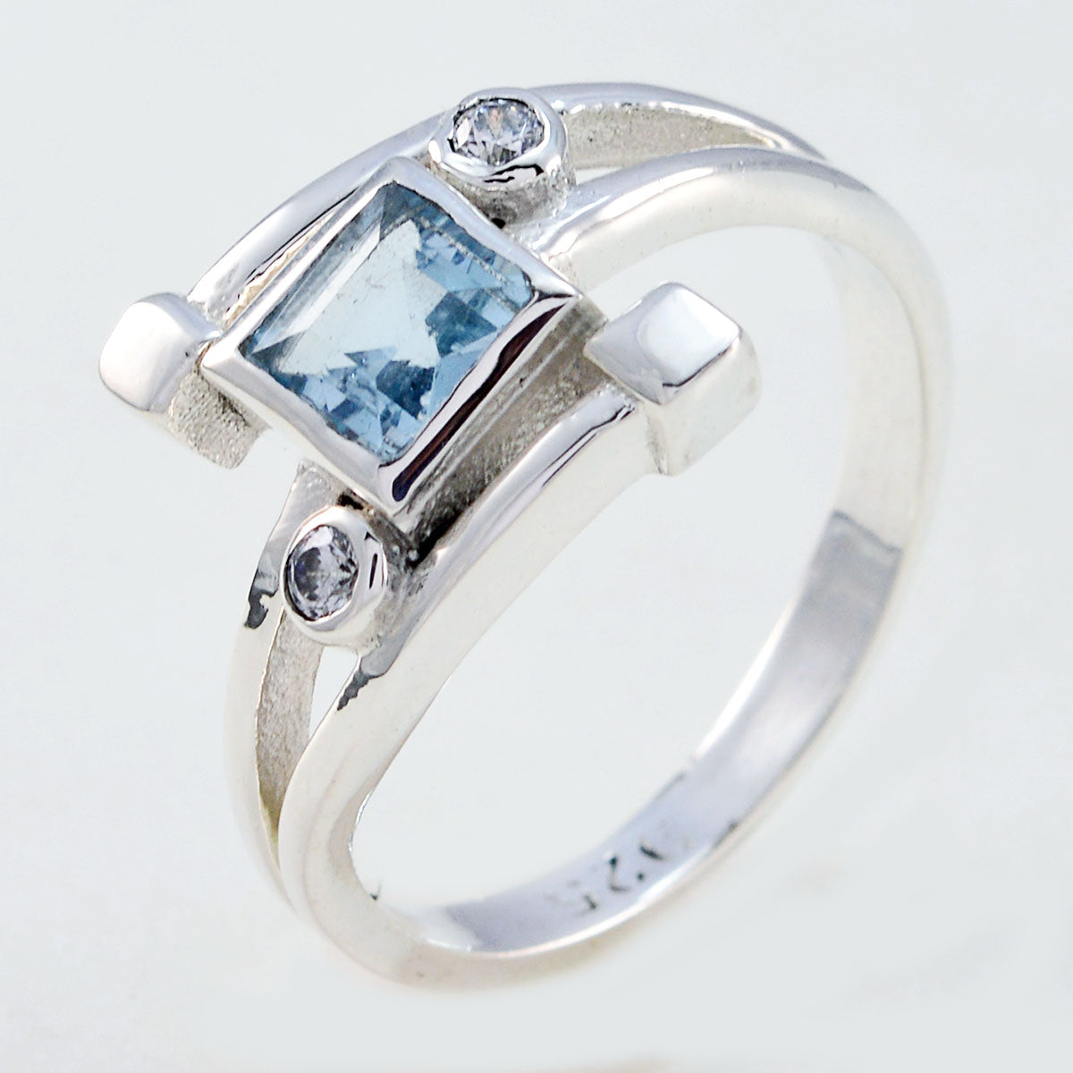 Blue Topaz Halo Moroccan 925 Sterling Silver Blue Gemstones Featherlight Romantic Ring Jewellery