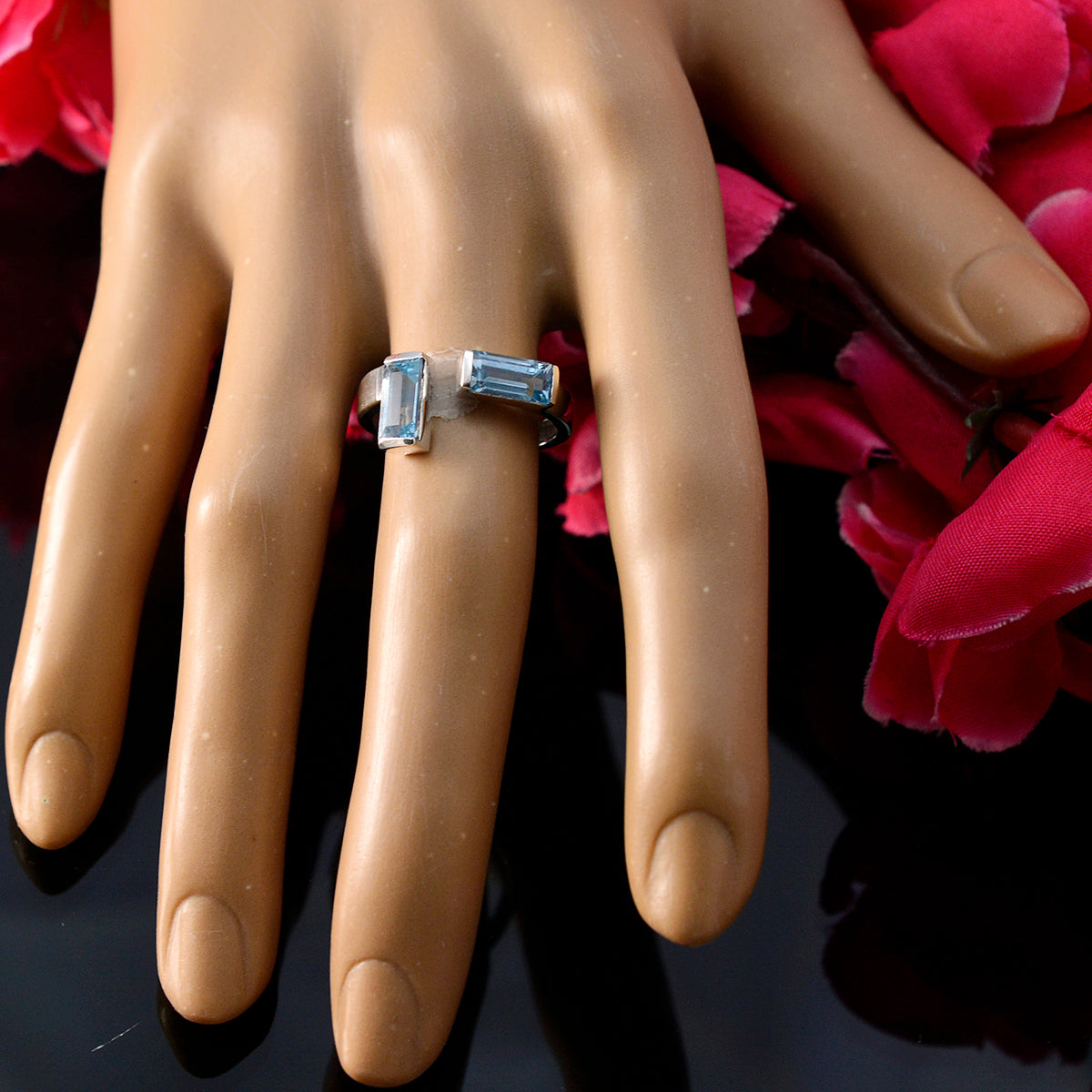 Blue Topaz Toi et Moi American 92.5 Silver Blue Gems Whisper thin Sophisticated Ring Jewelry