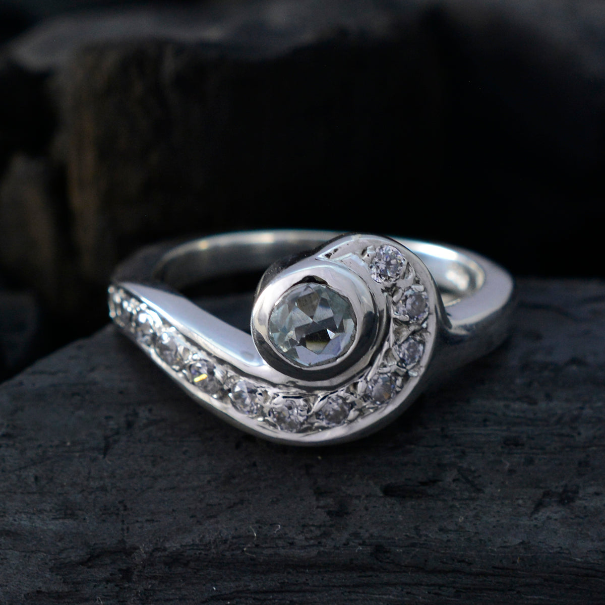 Blue Topaz Halo German 925 Silver Blue Gems Tiny Cultural Ring Jewellery