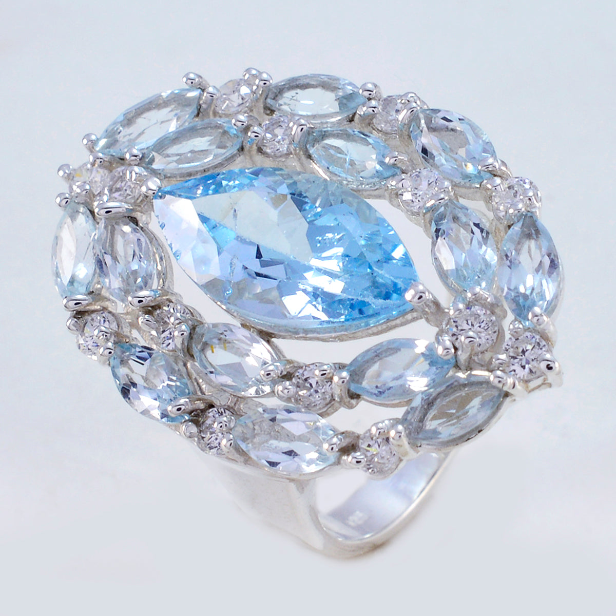 Bague contemporaine essentielle en argent sterling 925 avec topaze bleue et pierres précieuses bleues Image secondaire du produit