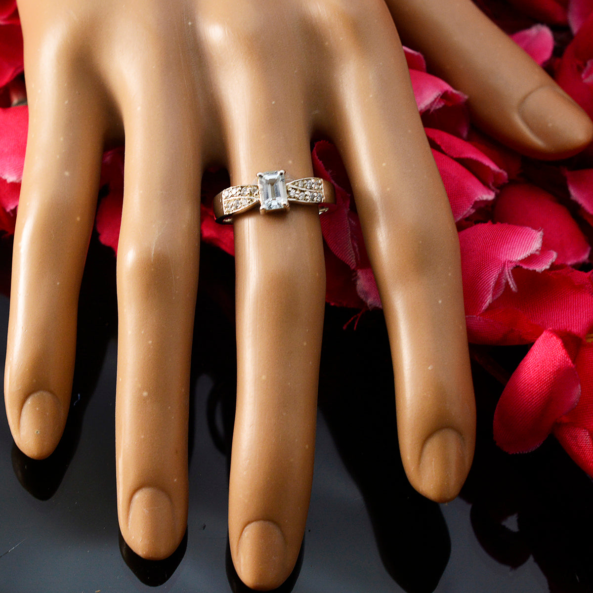 Blue Topaz Halo African Sterling Silver Blue Gems Featherlight Graceful Ring Jewellery