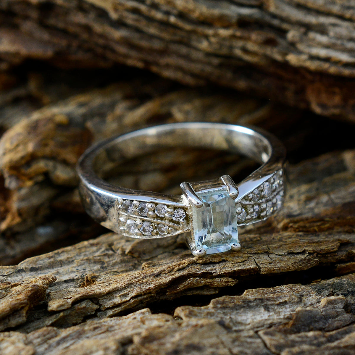 Blue Topaz Halo African Sterling Silver Blue Gems Featherlight Graceful Ring Jewellery