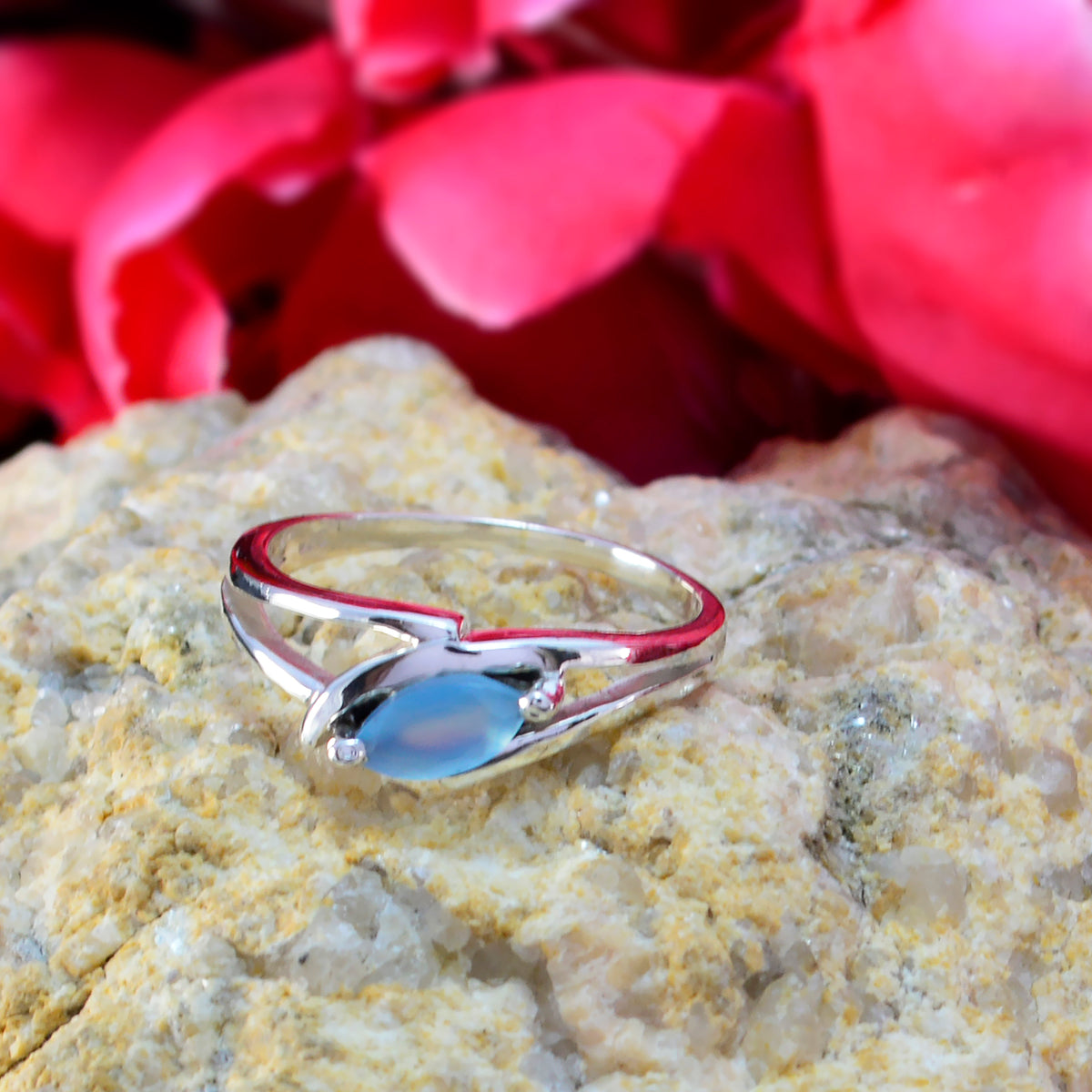 Blue Chalcedony Solitaire Turkish 925 Sterling Silver Blue Gemstones Dainty Contemporary Ring Jewellery