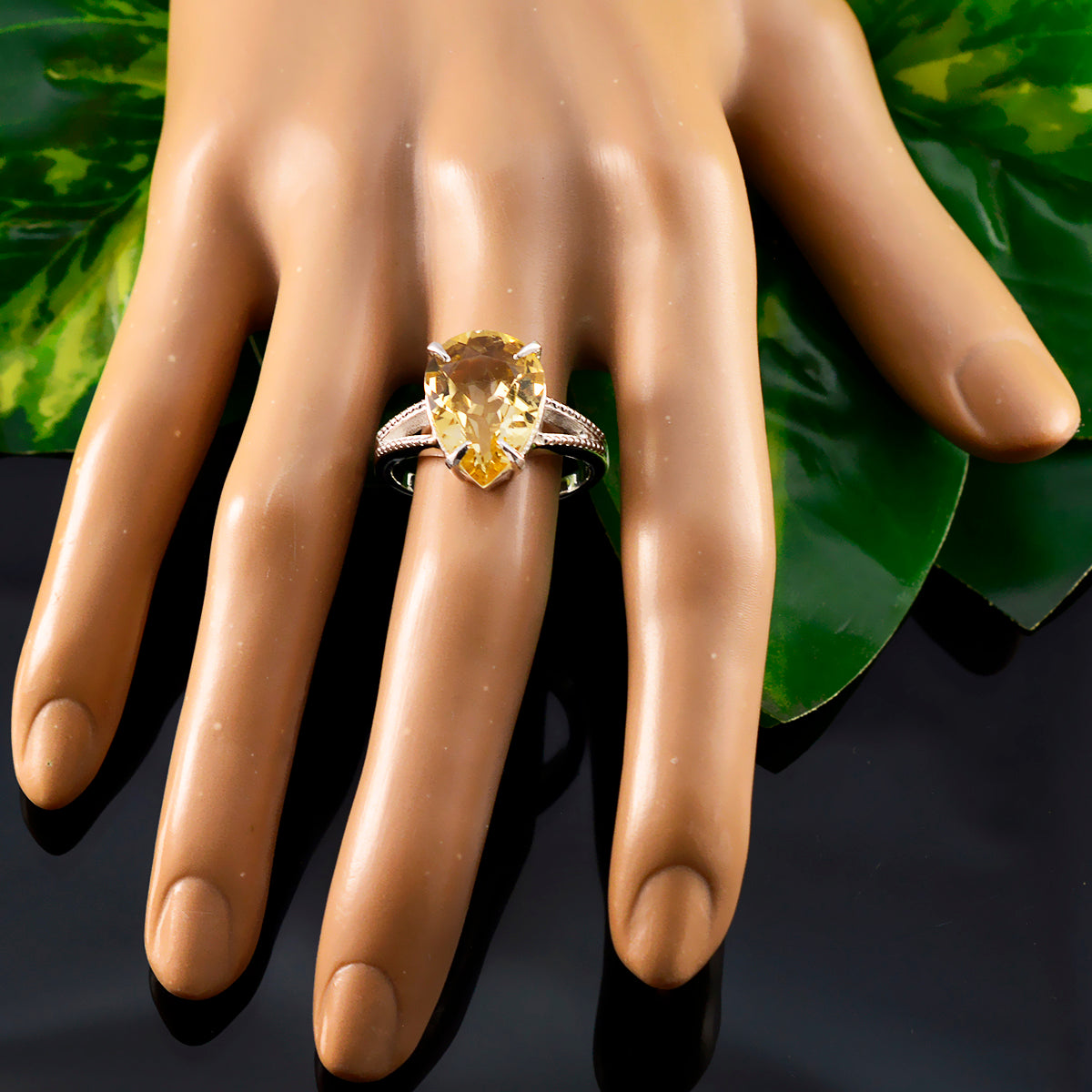 Citrine Solitaire Indian 925 Silver Yellow Gems Eye catching Feminine Ring Jewellery