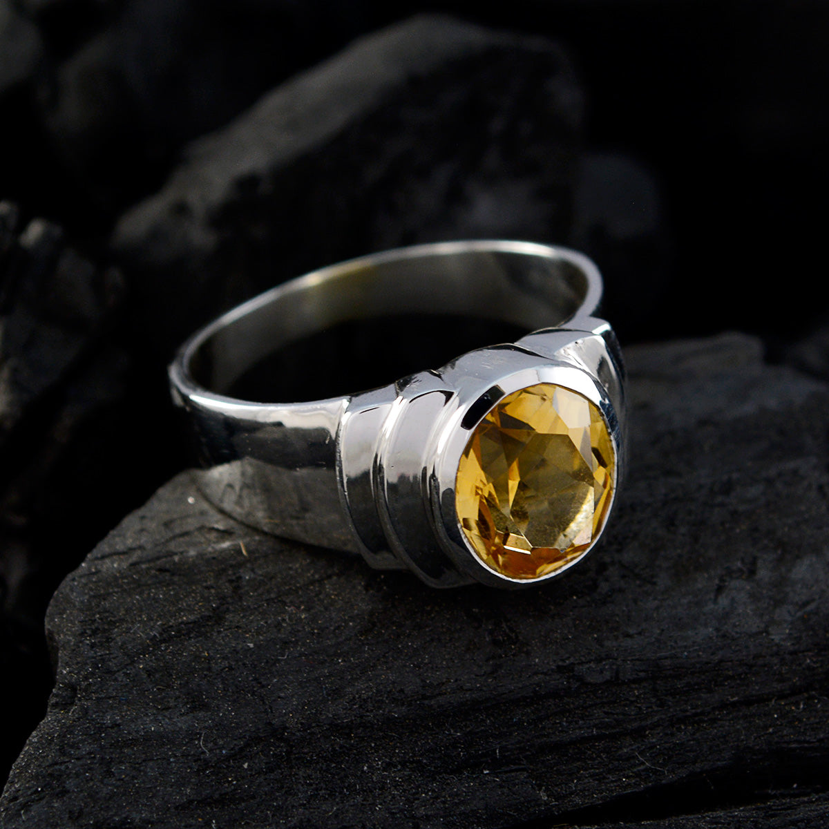 Citrine Solitaire Indian Sterling Silver Yellow Gemstone Eye catching Engagement Ring Jewelry