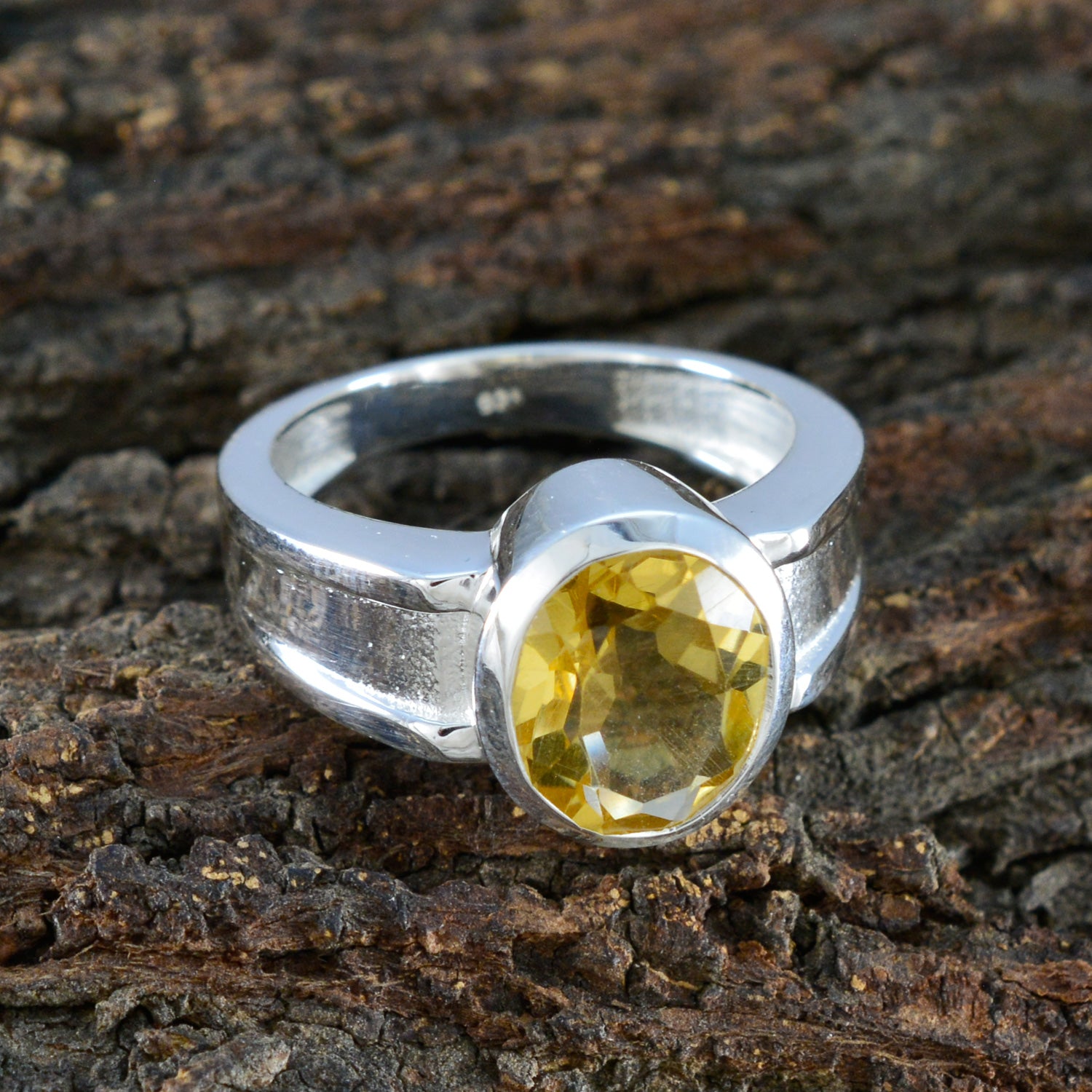 Citrine Solitaire African Silver Yellow Gemstones Mid weight Glamorous Ring Jewellery