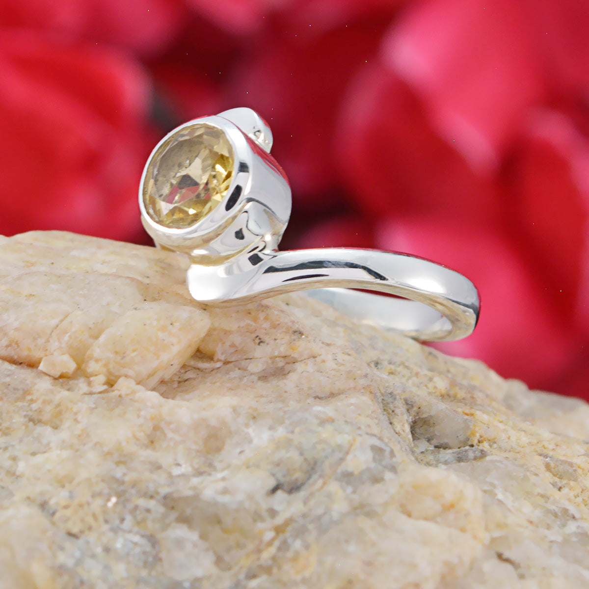 Citrine Solitaire Japanese Sterling Silver Yellow Gems Dainty Luxurious Ring Jewelry