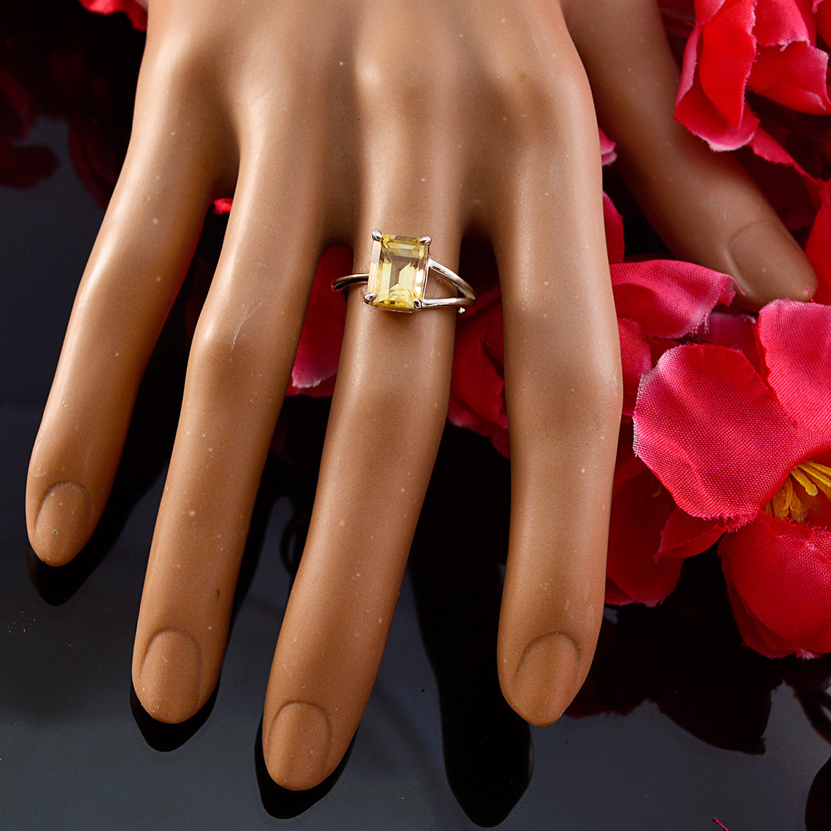Citrine Solitaire Korean Silver Yellow Gemstone Dainty Glamorous Ring Jewelry