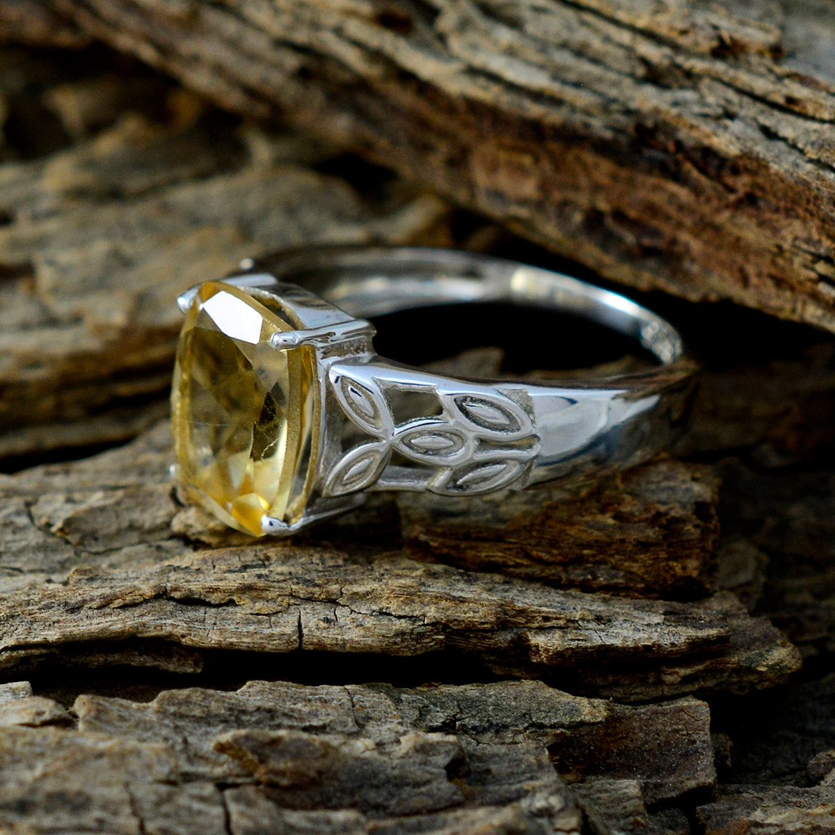 Citrine Solitaire Japanese Silver Yellow Gemstones Whisper thin Glamorous Ring Jewelry