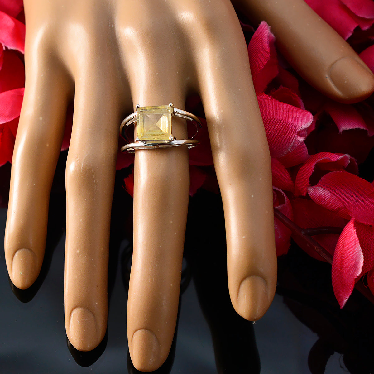 Citrine Solitaire Moroccan 925 Sterling Silver Yellow Gemstone Tiny Sophisticated Ring Jewellery