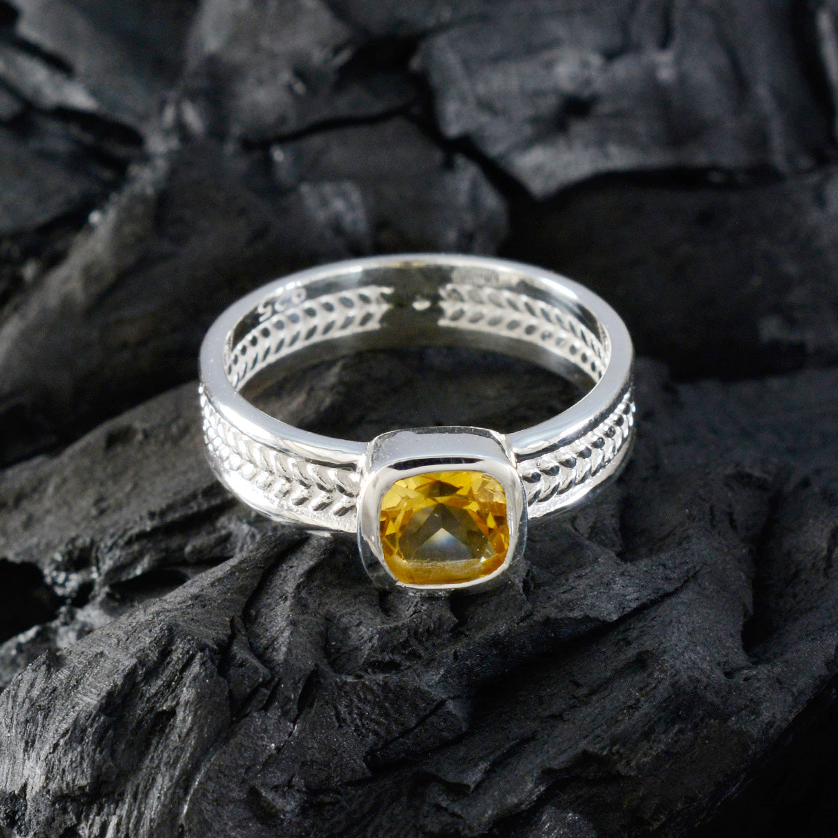 Citrine Solitaire Italian 925 Sterling Silver Yellow Gemstones Mid weight Rope Wire Band Jewellery