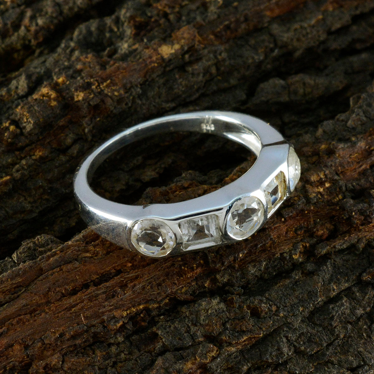 Crystal Quartz Penta African 925 Sterling Silver White Gems Tiny Contemporary Ring Jewellery